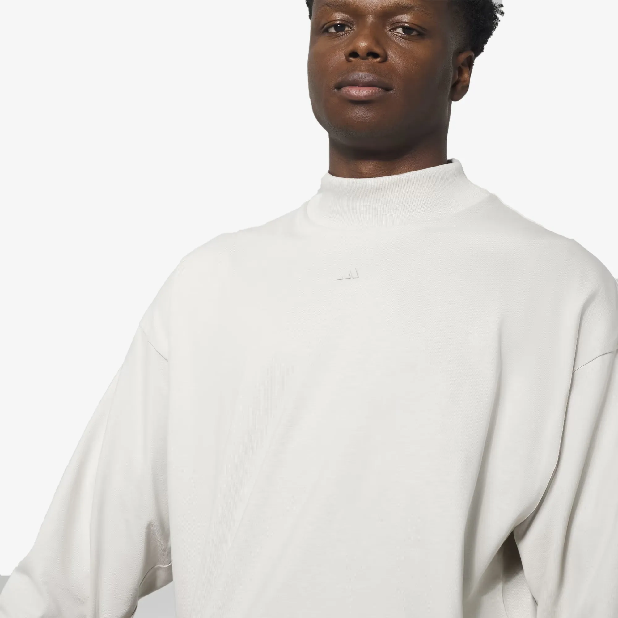 Adidas Originals | BASKETBALL LONG-SLEEVED T-SHIRT (GENDER-FREE)  { TALC