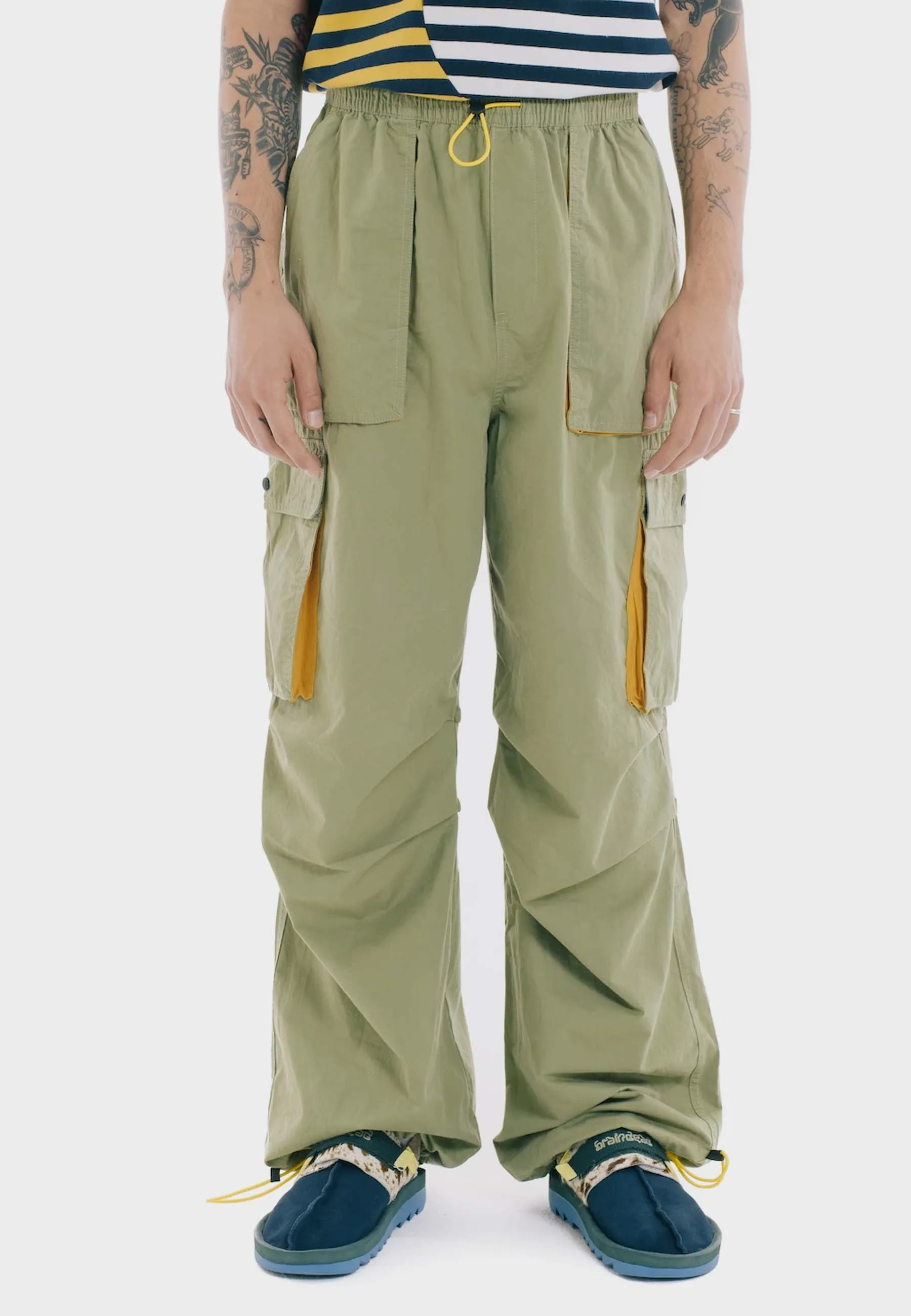 Adjustable Skate Pant - olive