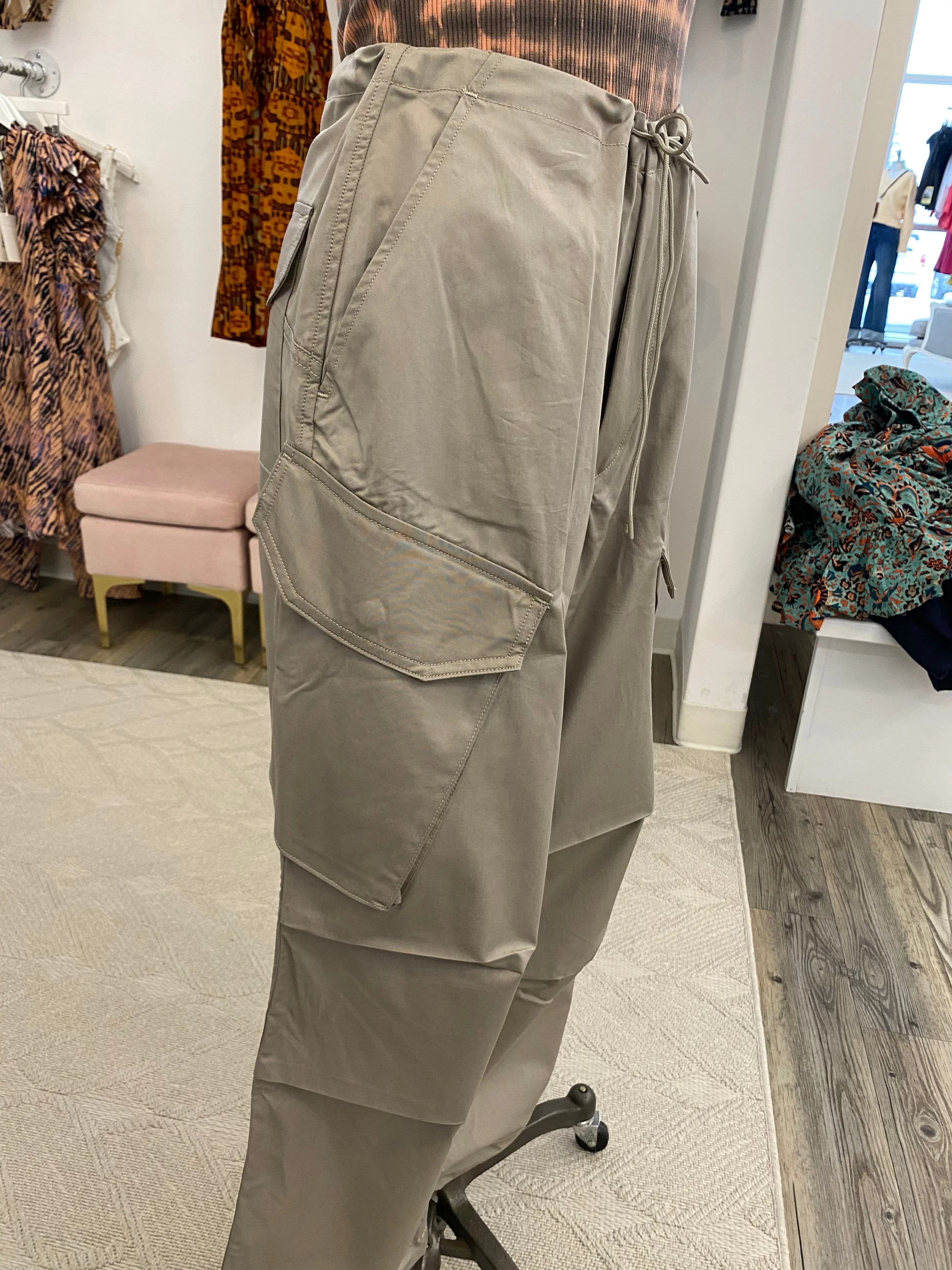 AGOLDE - Ginerva Cargo Pant in Drab