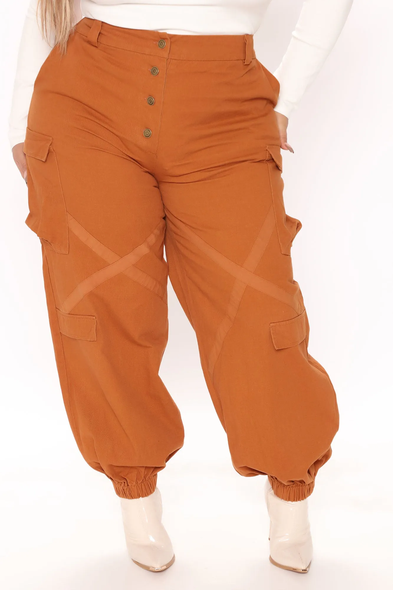 Amelia Oversized Cargo Pants - Cognac