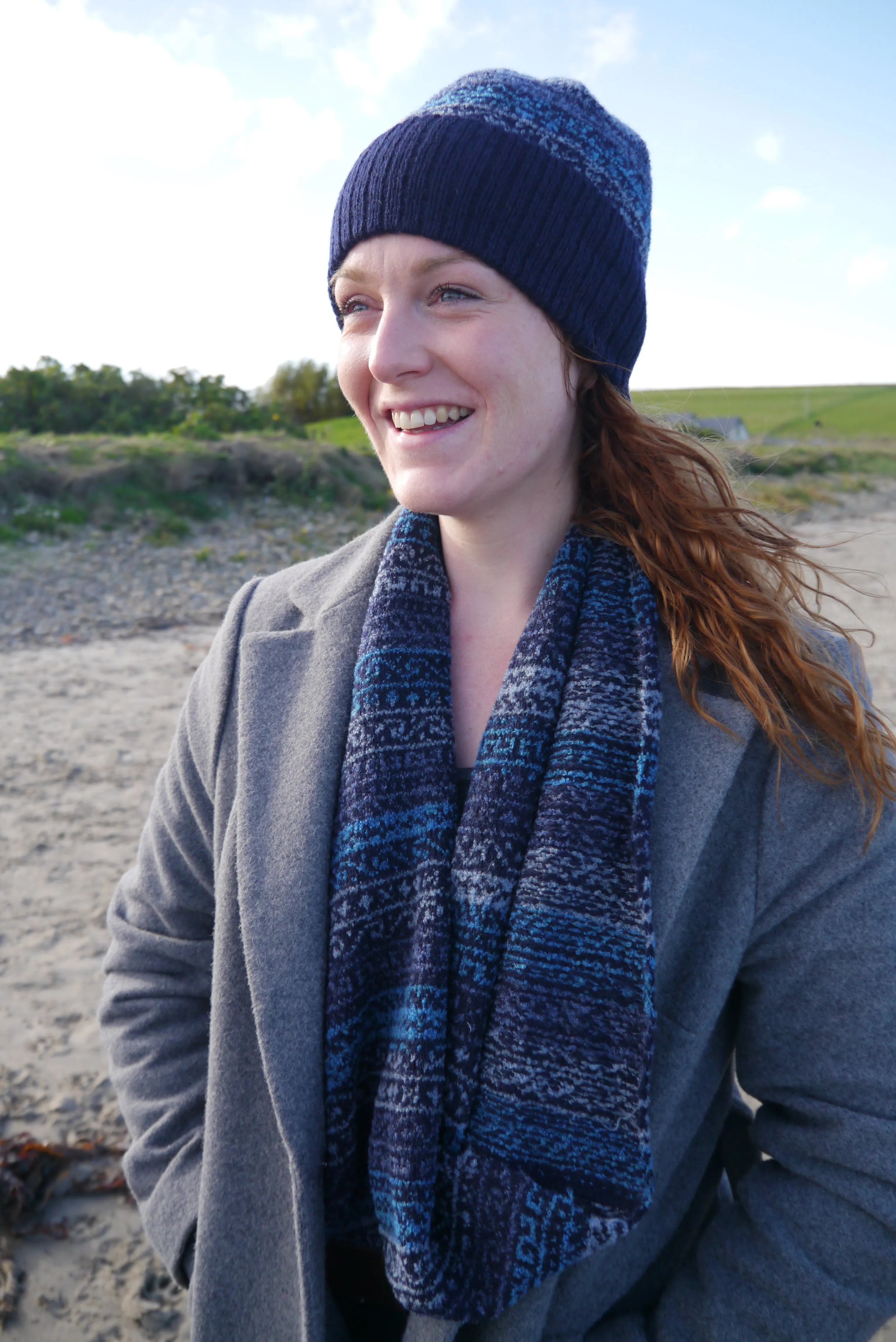 Annie Glue Stormy Seas Fair Isle Snood