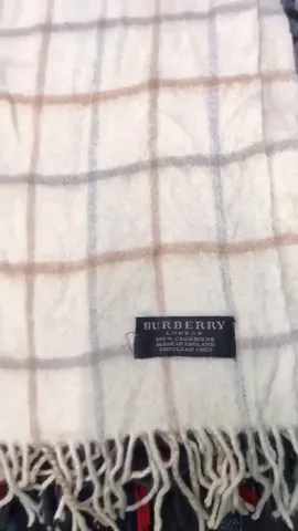 Burberry scarfs grade AB