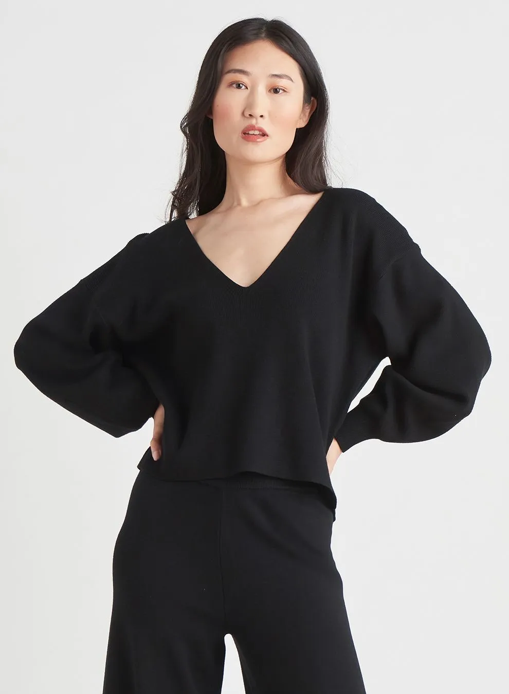 DEX Black Lantern Sleeve V-Neck Sweater