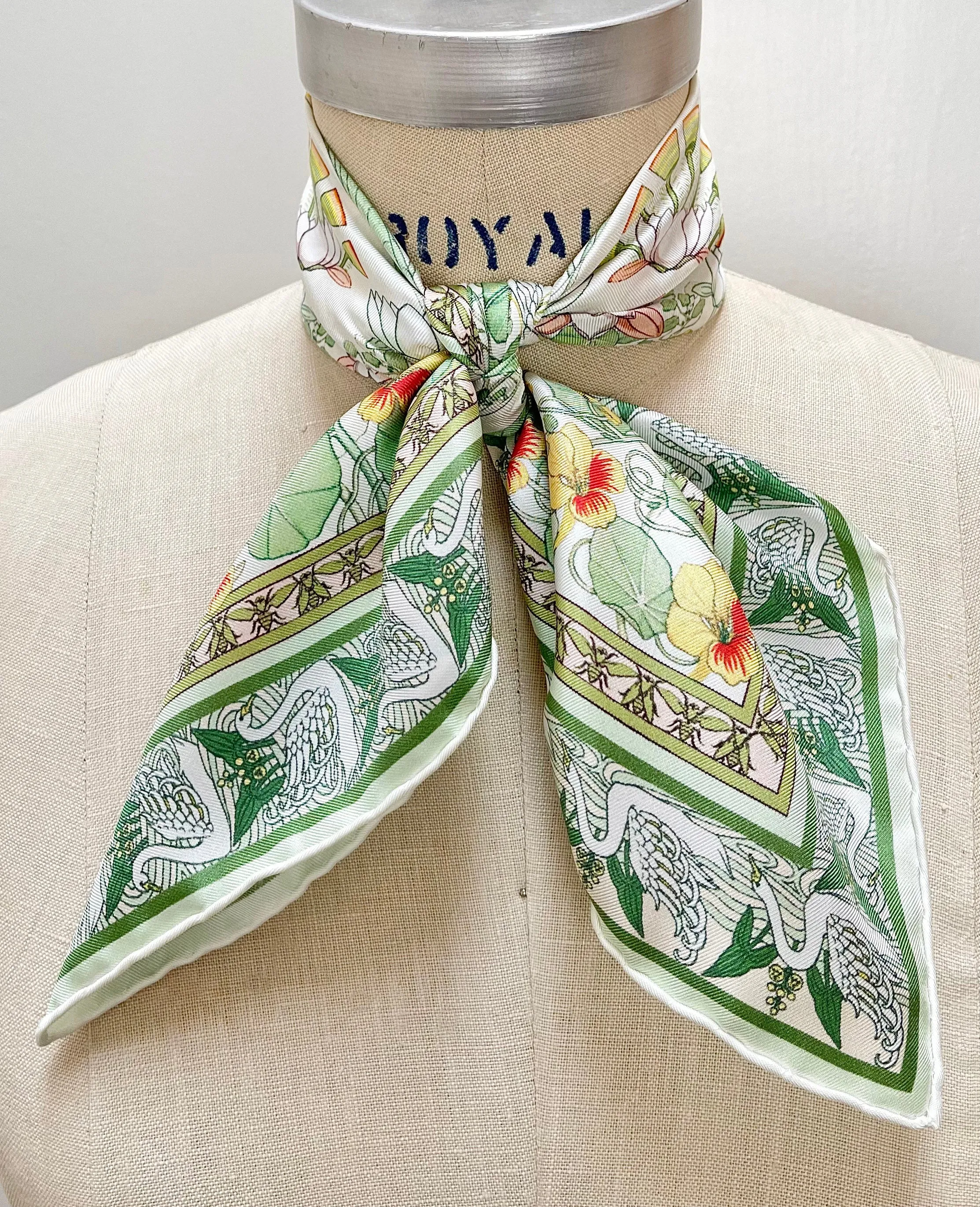 Elwyn Lily Life Bandana