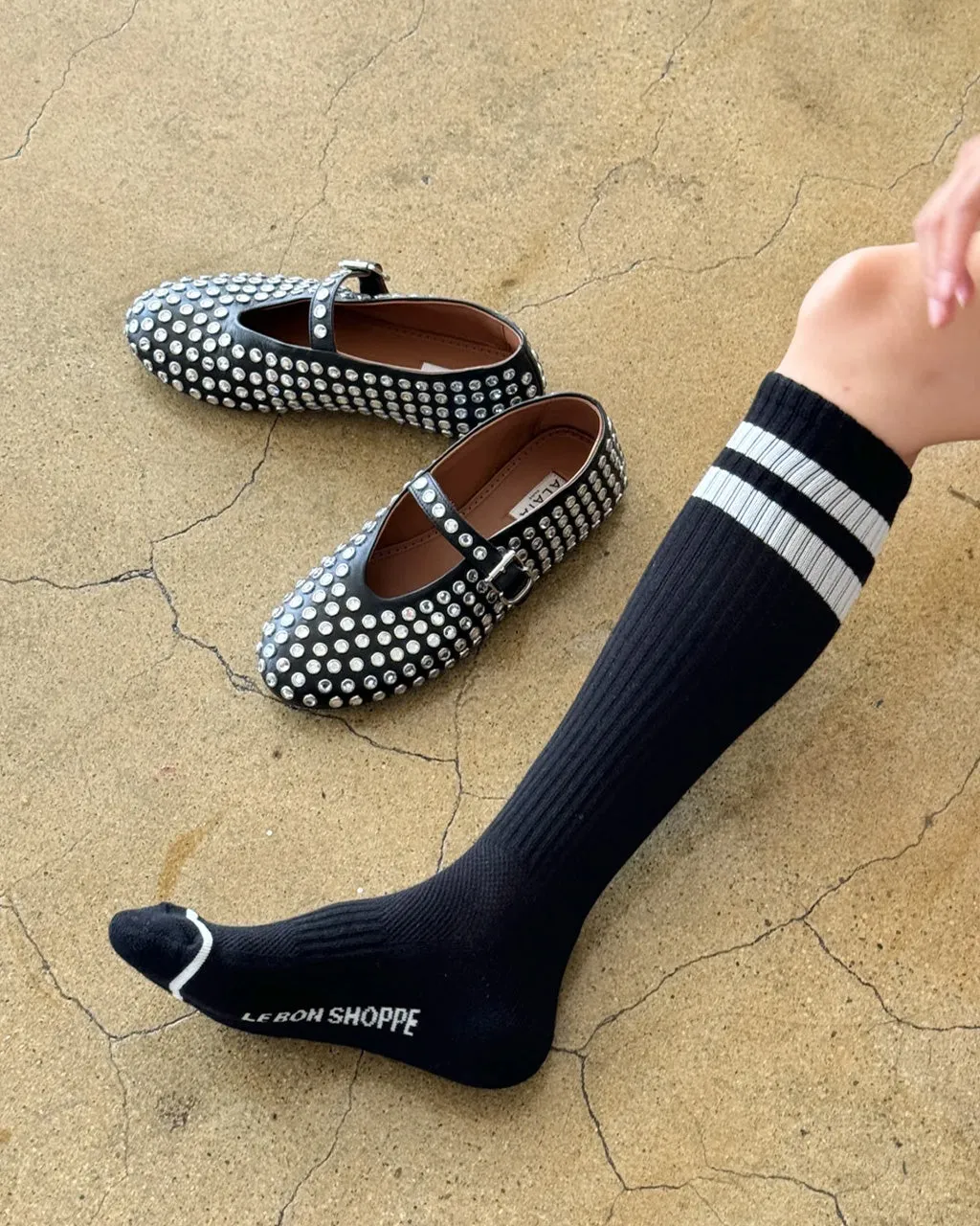 Knee High Boyfriend Socks - Black