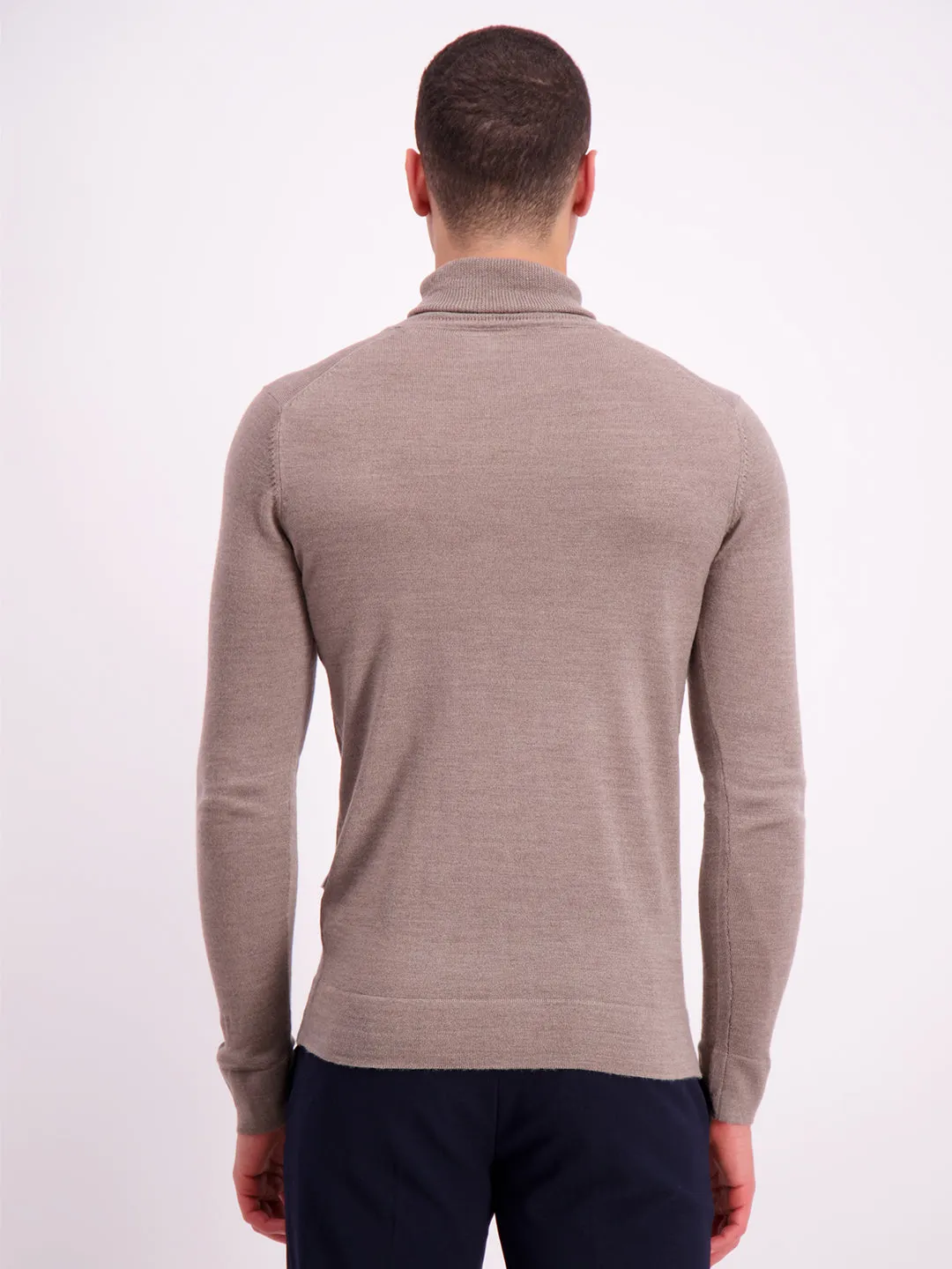 Lindbergh Men Grey Solid Sweater