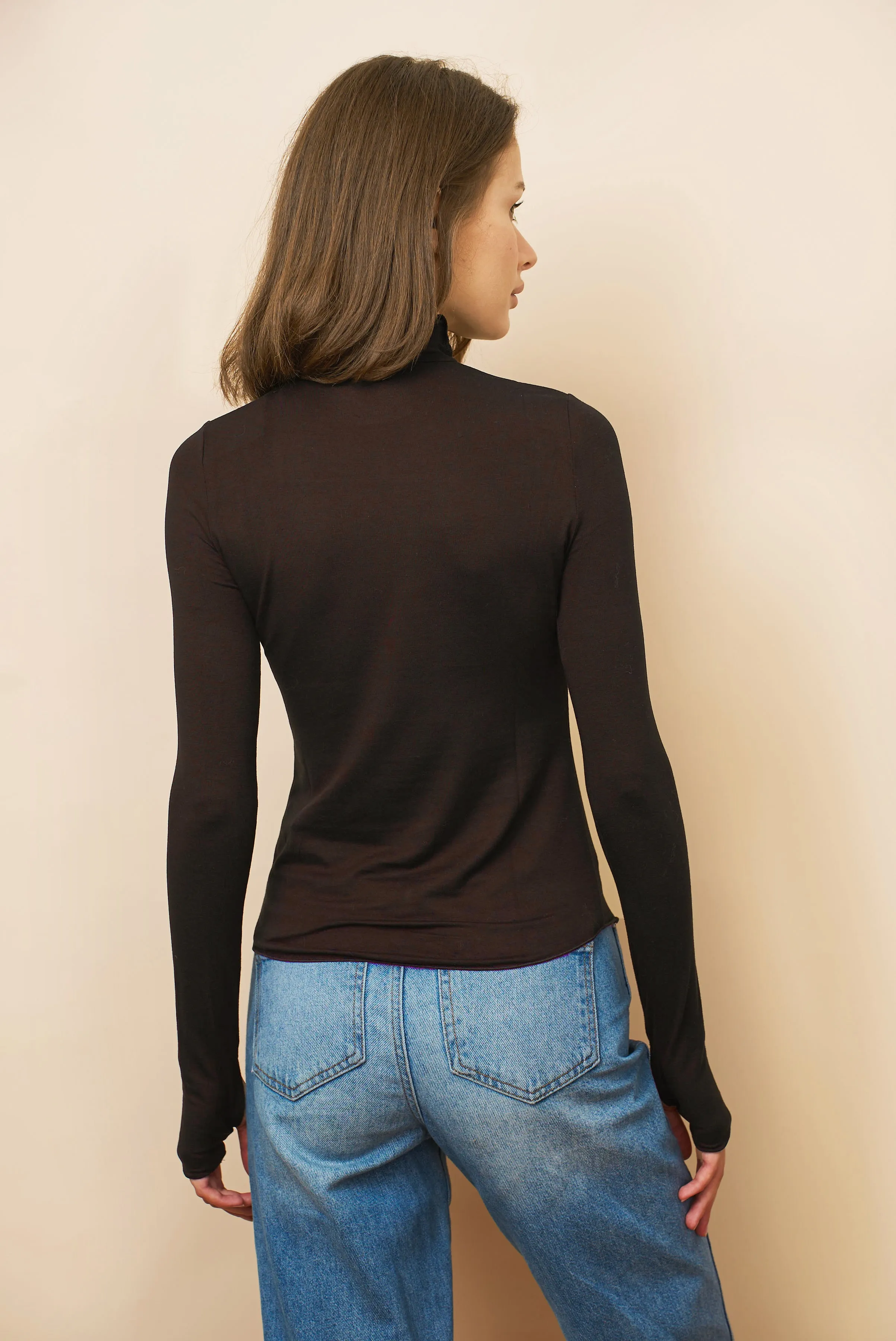 Majestic Long Sleeve Mock Neck Turtleneck in Coffee