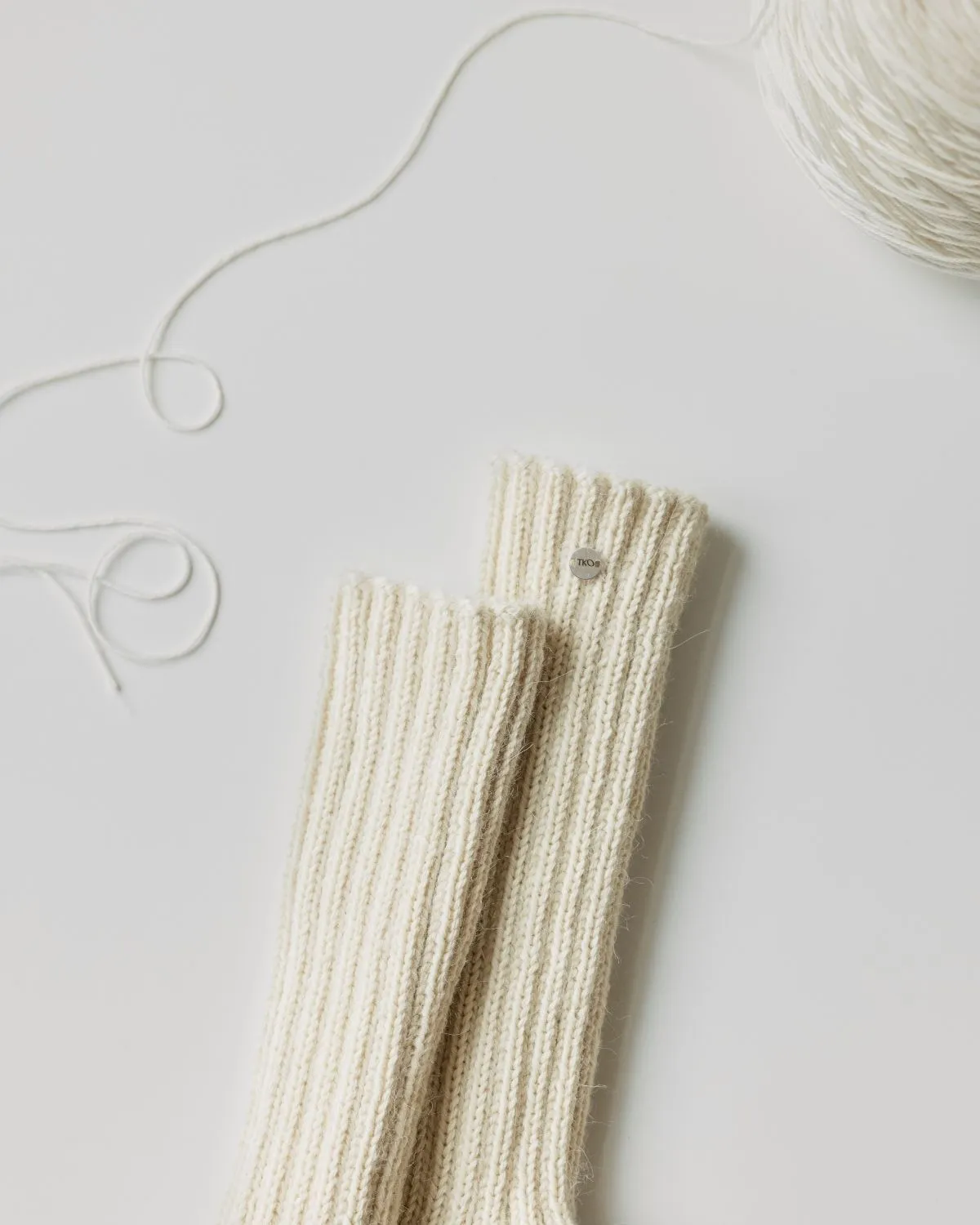 Rib Socks: Seal Salt Wool