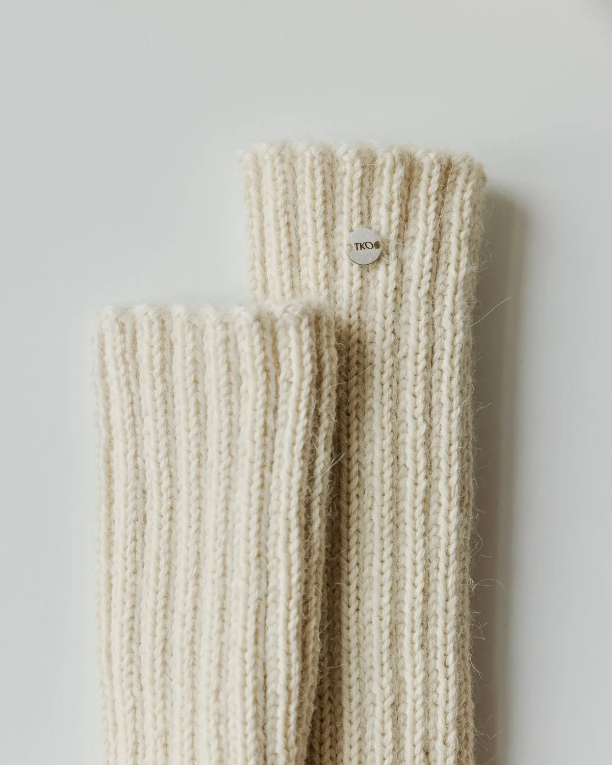 Rib Socks: Seal Salt Wool