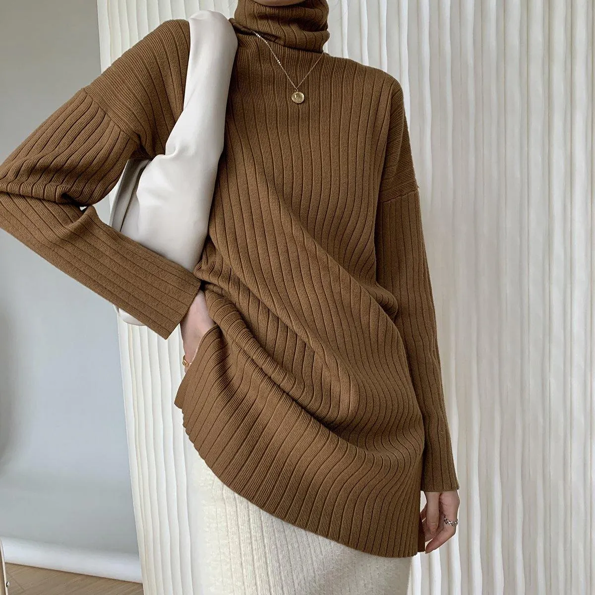 Turtleneck Knit - Brown