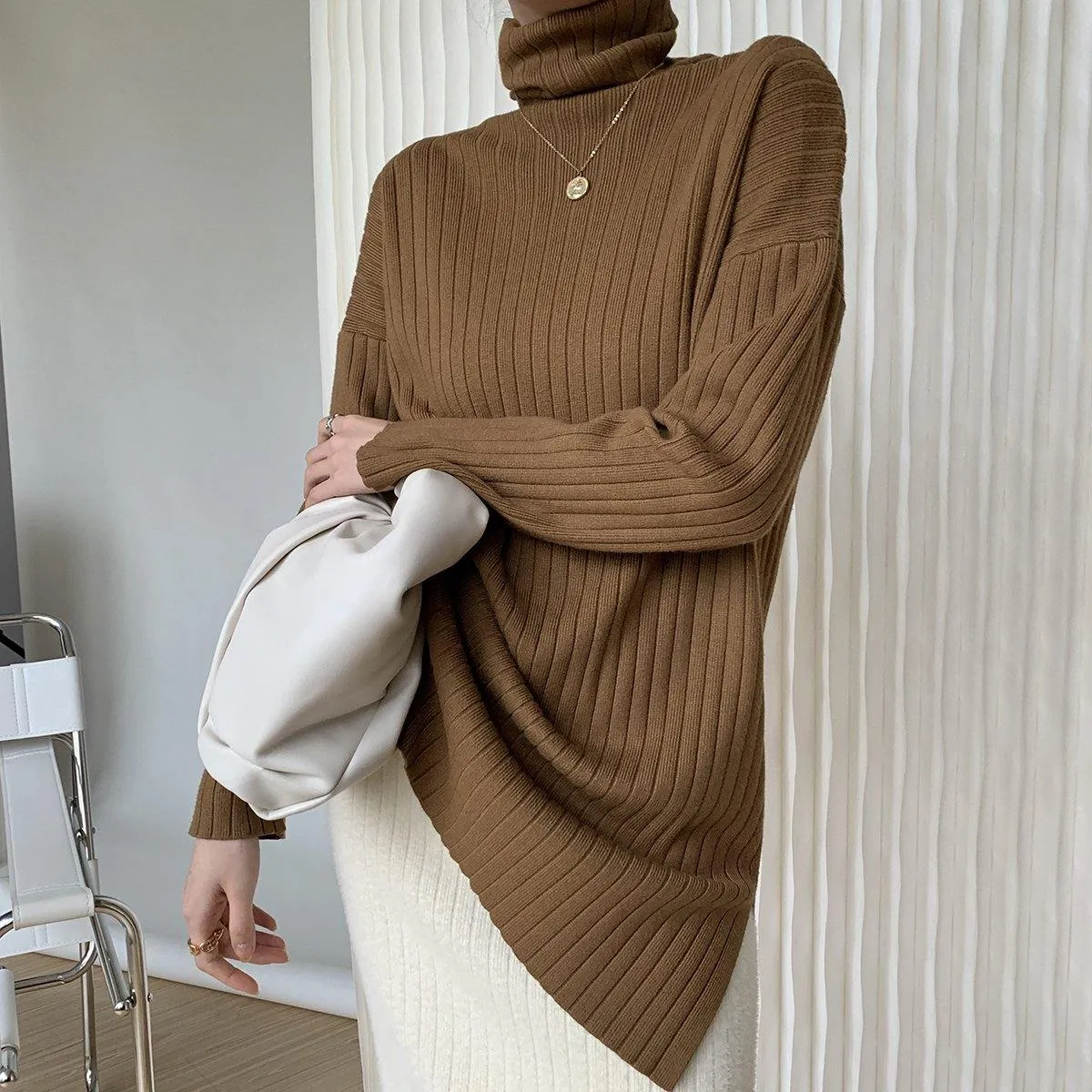 Turtleneck Knit - Brown