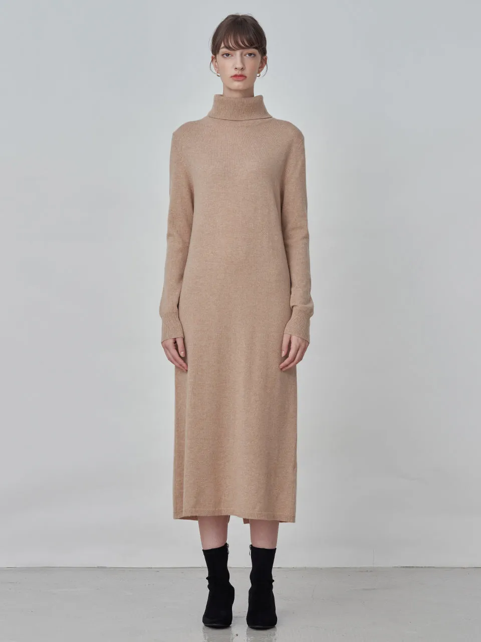 Turtleneck Maxi Dress_Camel