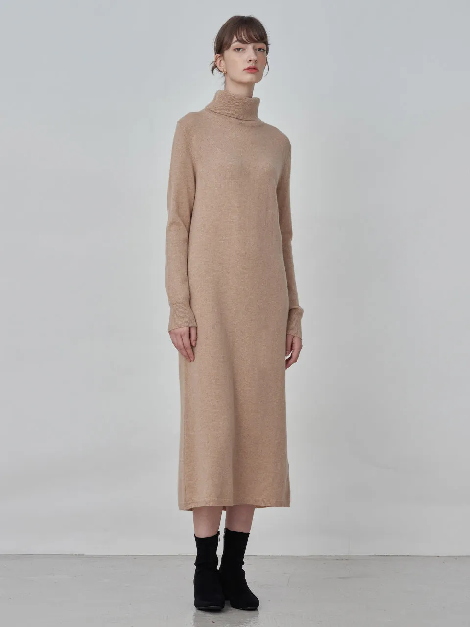 Turtleneck Maxi Dress_Camel